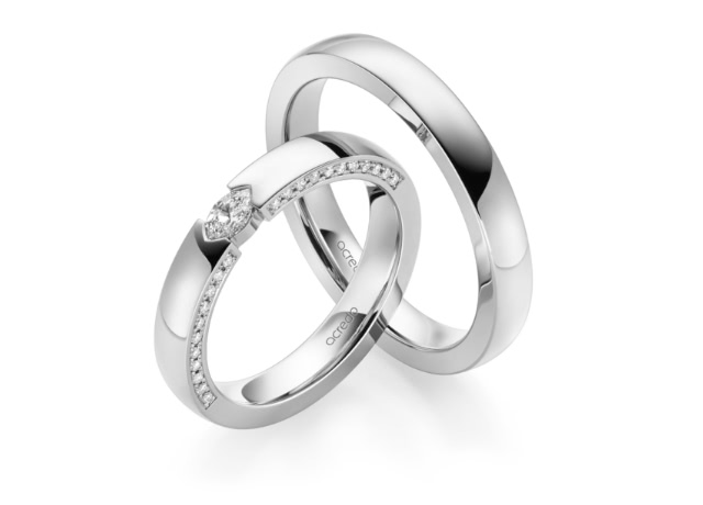 acredo’s design vocabulary is modern,
powerful and expressive,
 paired with elegance and
 a certain sense of nonchalance.