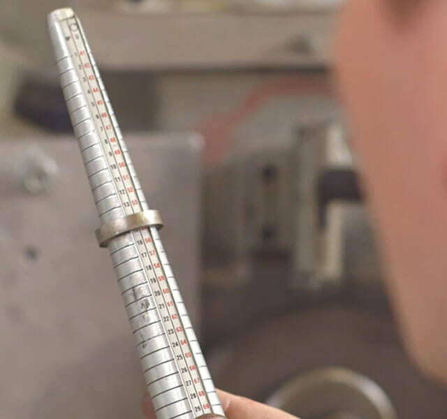 Sõrmuse suuruse muutmine